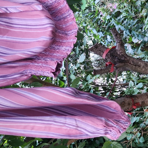 Aeropostale, Off The Shoulder,  Longsleeve, Purple, Striped, Smocked Cropped Top - Picture 4 of 8